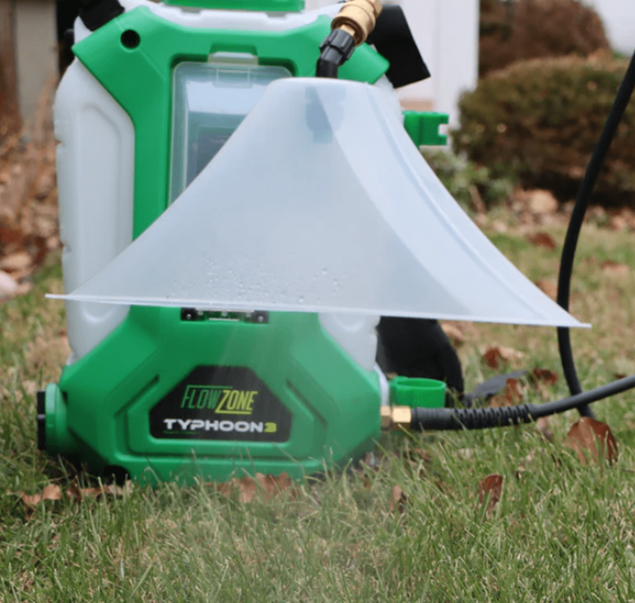 Flowzone Quick-Connect Spray Drift Guard w/ 110° Fan Nozzle